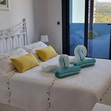 Apartamento Sunset Waves Julieta Vistas Al Mar Premium 200 Mt2 Con Jacuzzi En Terraza Benidorm
