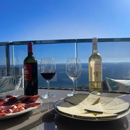 Sunset Waves Julieta Vistas Al Mar Premium 200 Mt2 Con Jacuzzi En Terraza Benidorm
