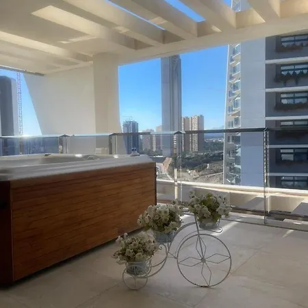 Sunset Waves Julieta Vistas Al Mar Premium 200 Mt2 Con Jacuzzi En Terraza Apartment Benidorm