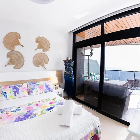 Sunset Waves Julieta Vistas Al Mar Premium 200 Mt2 Con Jacuzzi En Terraza * Benidorm