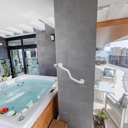 Sunset Waves Julieta Vistas Al Mar Premium 200 Mt2 Con Jacuzzi En Terraza Apartment *
