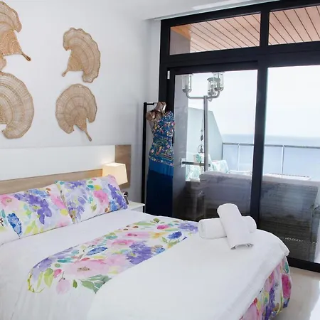Apartment Sunset Waves Julieta Vistas Al Mar Premium 200 Mt2 Con Jacuzzi En Terraza