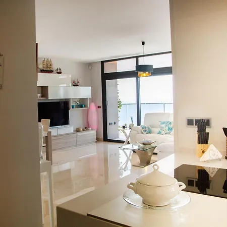Sunset Waves Julieta Vistas Al Mar Premium 200 Mt2 Con Jacuzzi En Terraza Benidorm